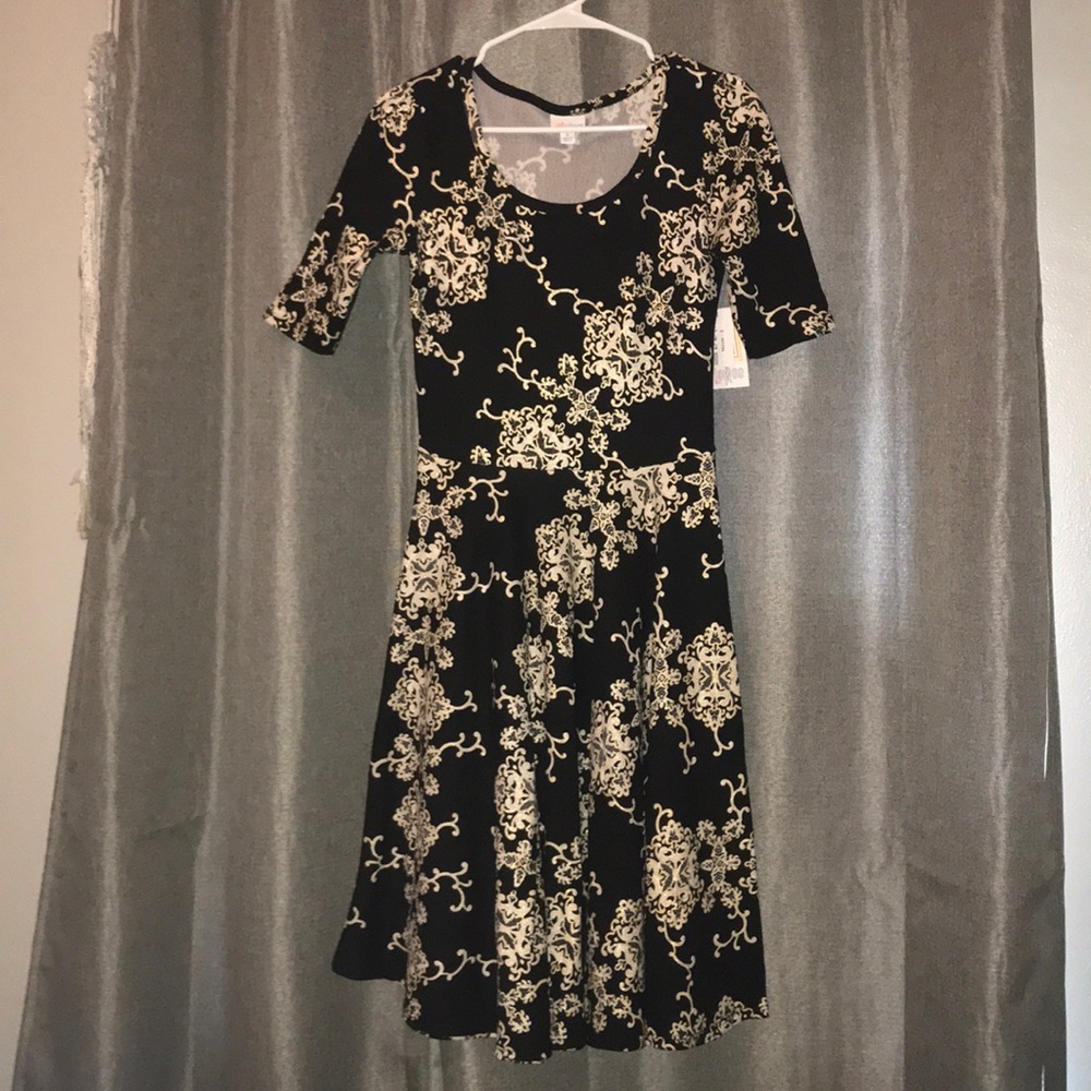 LuLaRoe Elegant Nicole Small